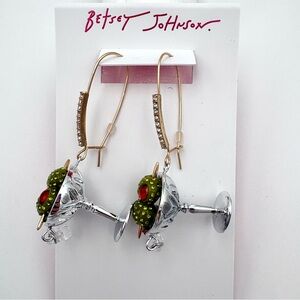 🍸 Betsey Johnson Martini Drop Earrings – Green | NWT